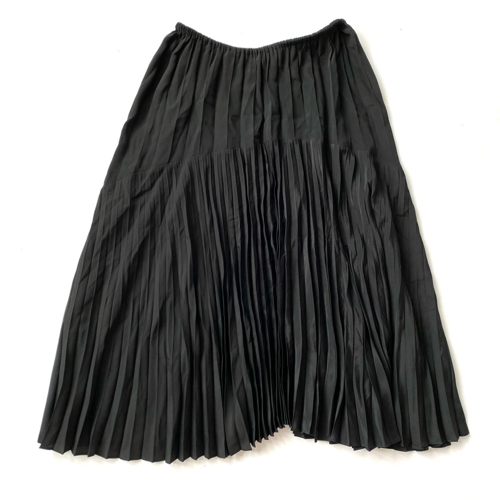 Vince Pleated Italian Crepe de Chine Black Skirt - Picture 5 of 10